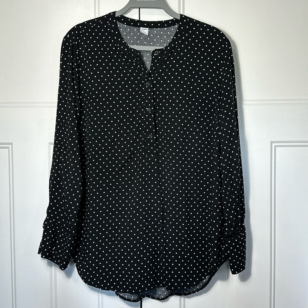 Long sleeve half button with white polka dot top